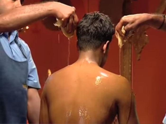 Pizhichil Ayurvedic Treatment Pizhichil Ayurvedic Therapy