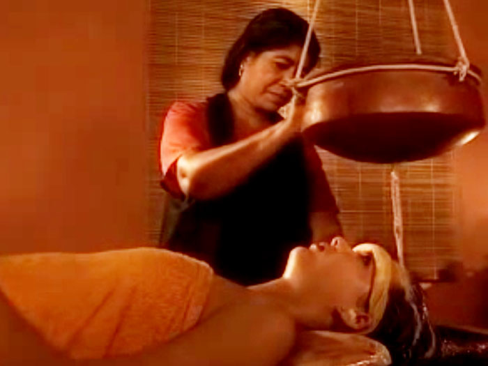 Takradhara Ayurvedic Treatment Video